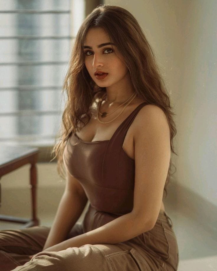 Call Girls in Budh Vihar, Delhi Book Now – 9999894380