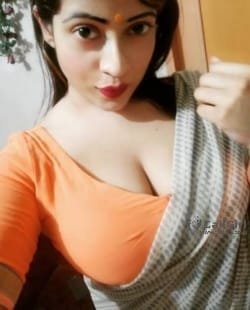 Call↠Girls Book Noida Gaur City ✈7428095640 EscorT ServiCe Delhi NCR