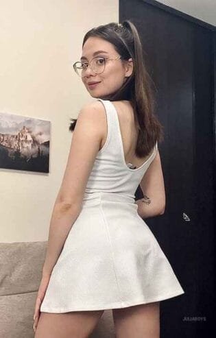 Independent Call Girls Service in Connaught Place 9718099097