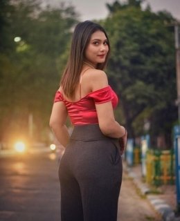 Call Girls in Dwarka Sector 8, {8447779280{Escorts ServiCes Women Seeking Men in Delhi