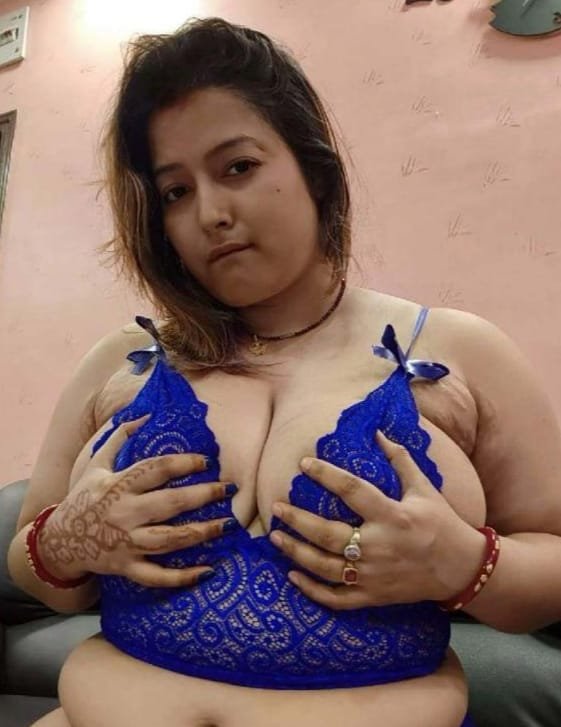 Girl hot service live boobs body