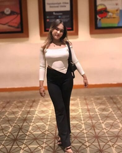 Call Girls In Akshardham Metro@꧂9911558886 Enjoy ꧂Escort Service