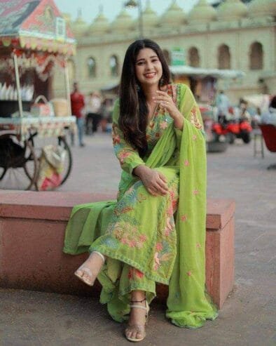Full Enjoy — 9873111406 Call Girls In Jia Sarai | delhi