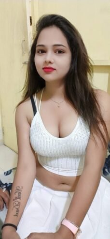 Call Girls IN Ashram Chowk ☎️ (@ 9958626694 delhi Escort Service
