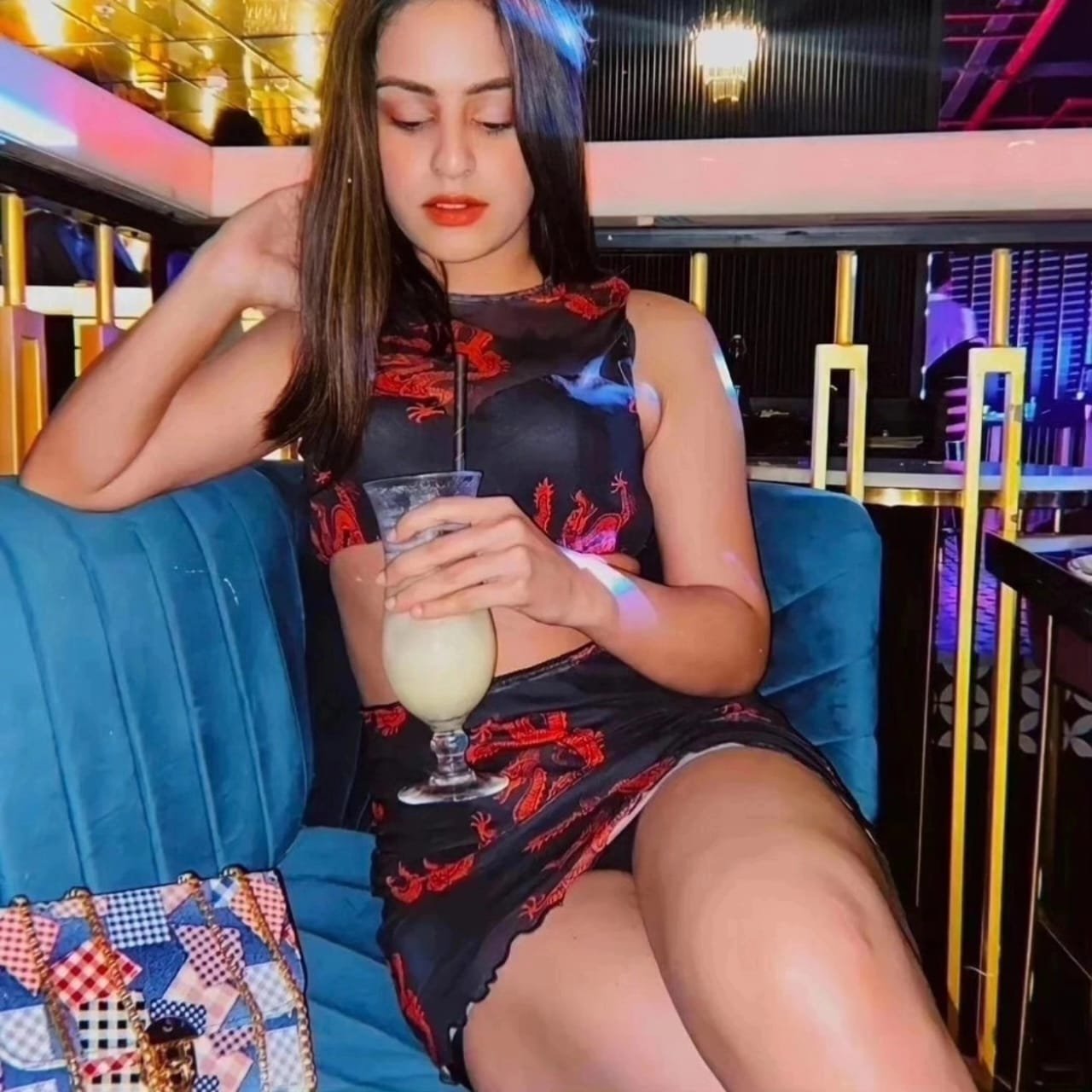 Full C A S H mode available💋